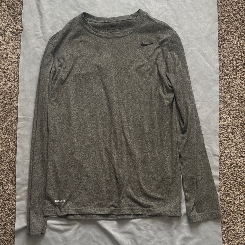 Nike Men's Charcoal Long Sleeve Tee